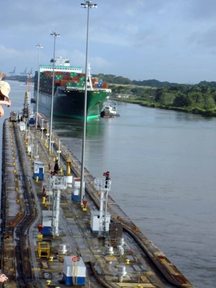 Panama Canal, November 2007 — travel photo 29