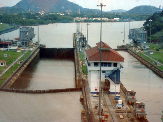 Panama Canal, November 2007 — travel photo 56