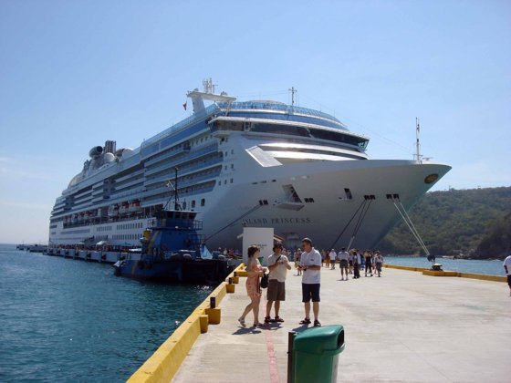 Panama Canal, November 2007 — travel photo 243